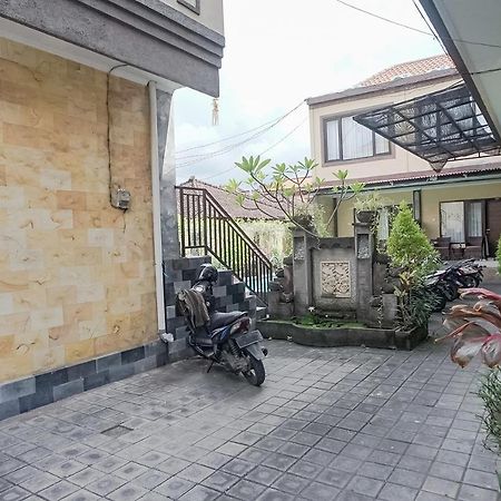Taxa Uma Guest House Kuta Lombok Esterno foto