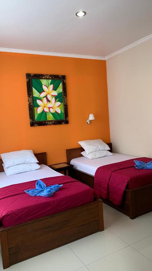 Taxa Uma Guest House Kuta Lombok Esterno foto