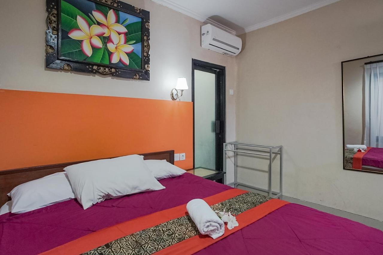 Taxa Uma Guest House Kuta Lombok Esterno foto