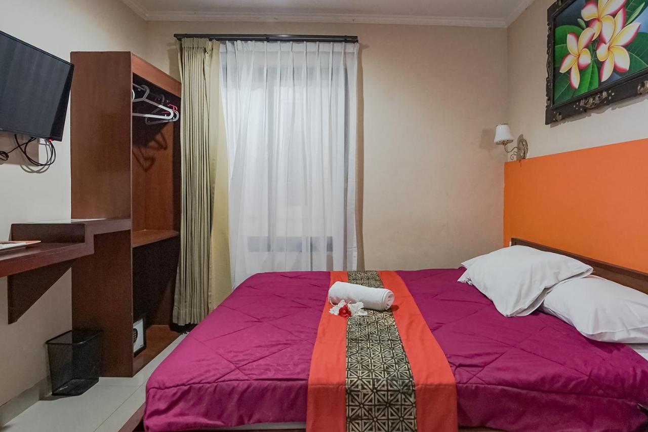 Taxa Uma Guest House Kuta Lombok Esterno foto