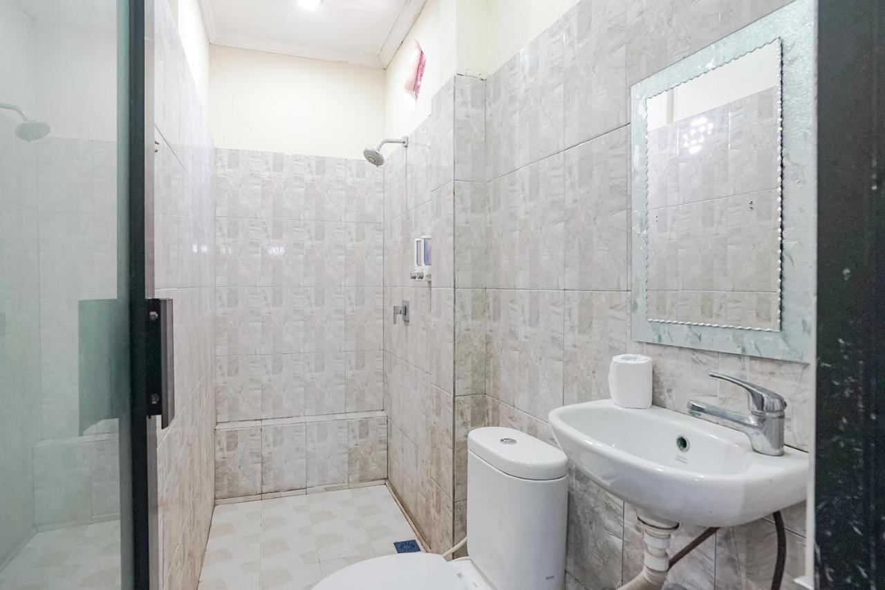 Taxa Uma Guest House Kuta Lombok Esterno foto
